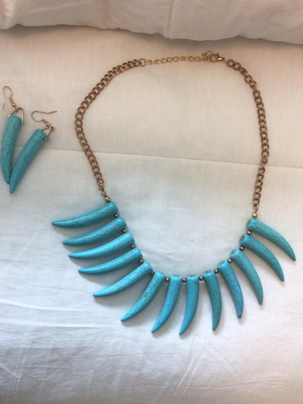 Source Unknown faux Turquoise Spike Statement Necklace and earrings set
